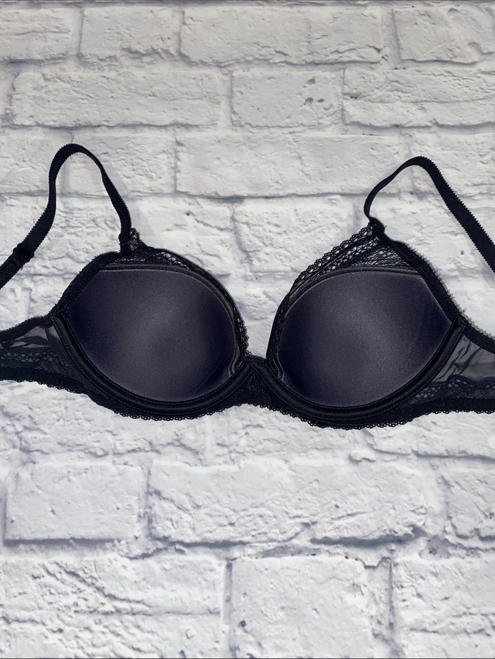 Chantelle Festivite Lace Plunge Bra Black 32C Style#C36820-011 - Picture 4 of 11